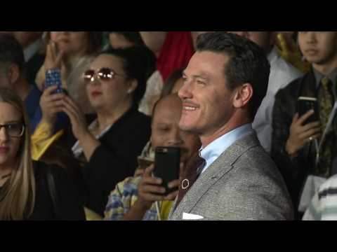 VIDEO : Luke Evans Wants To Sings With 