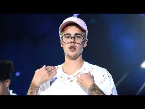 VIDEO : Justin Bieber Tells Australian Fan 