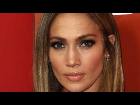 VIDEO : Jennifer Lopez Makes Stunning Entrance In Alex Rodriguez's Home Country