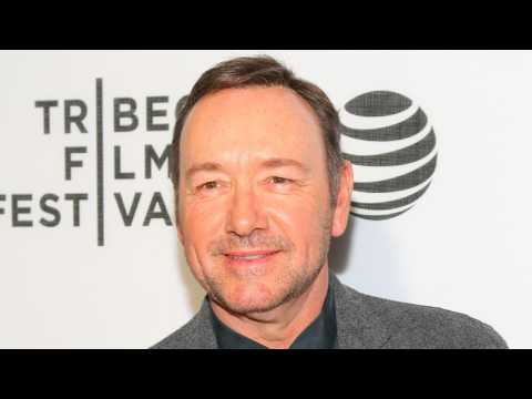 VIDEO : Kevin Spacey To Host Tony Awards