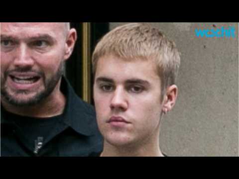 VIDEO : Justin Bieber's Failed Disguise