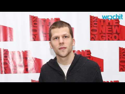 VIDEO : Jesse Eisenberg is Going to be a Father!