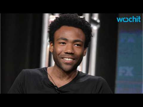 VIDEO : Donald Glover Is a Dad!