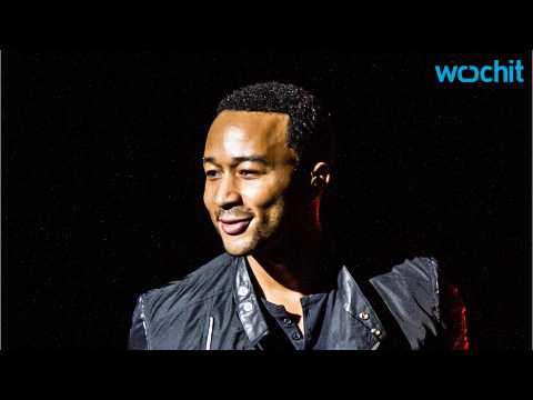 VIDEO : John Legend Helps Open An Ohio Theater