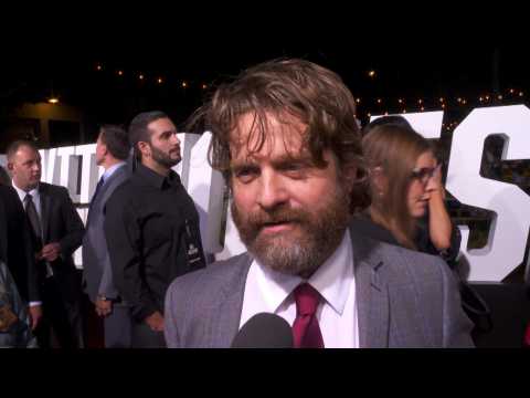 VIDEO : Hilarious Zach Galifianakis At Premiere of 'Keeping Up with the Joneses'