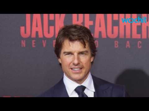 VIDEO : Tom Cruise Recreates His Famous Movie Roles With James Corden