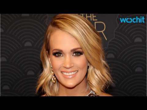 VIDEO : Carrie Underwood Reveals Halloween Plans