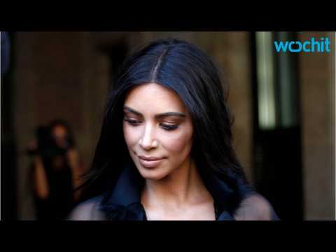 VIDEO : Khloe Kardashian Gives Update On Kim K After Robbery