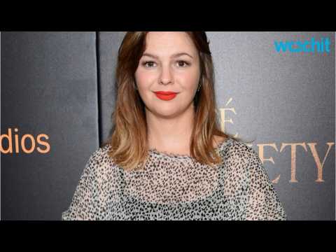 VIDEO : Amber Tamblyn Announces That She Is Pregnant