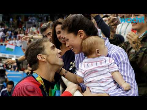 VIDEO : Michael Phelps Has Small Wedding With Nicole Johnson