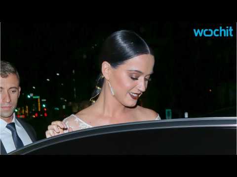 VIDEO : Katy Perry Travels Back to the '50s for Her Birthday Celebration