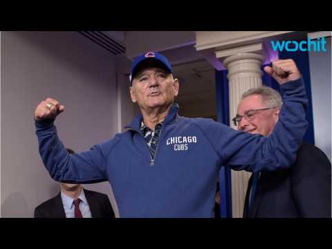 VIDEO : Bill Murray supporting the Cubs all the way
