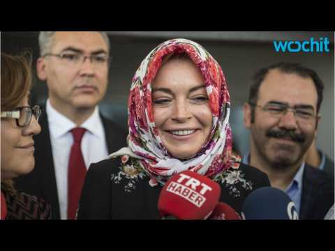 VIDEO : What is Lindsay Lohan's  New Accent
