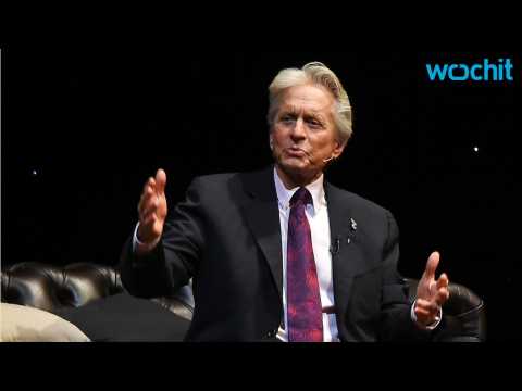 VIDEO : Val Kilmer Says Douglas 