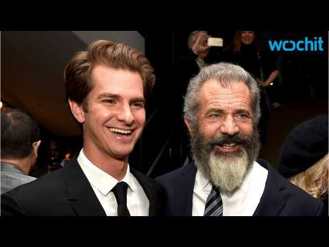 VIDEO : Mel Gibson & Andrew Garfield Discuss 'Hacksaw Ridge'