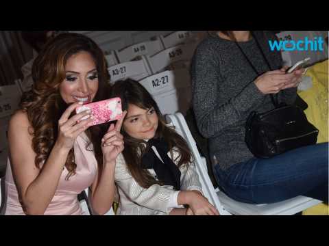 VIDEO : Farrah Abraham Slammed After Promote Weight Loss Tea With Daughter