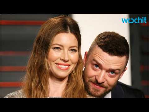 VIDEO : Jessica Biel Pokes Fun At Justin Timberlake's Voting Selfie