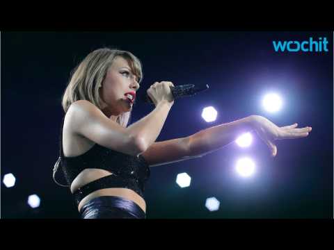 VIDEO : Taylor Swift's New Song Talks About One Of Her Exes, But Who?