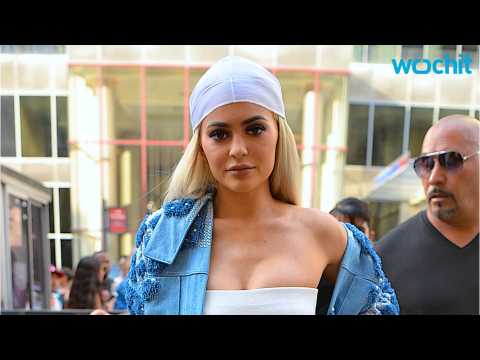 VIDEO : Kylie Jenner Denies Cheek Surgery