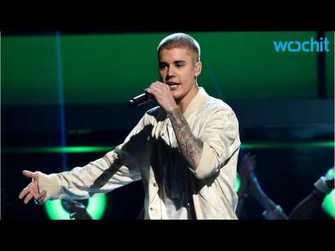 VIDEO : Justin Bieber's Manchester Fail