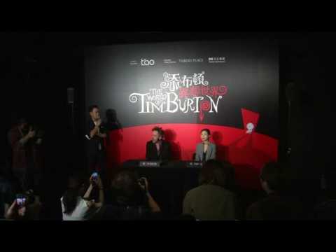 VIDEO : Tim Burton invites fans into his world