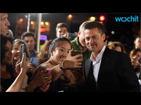 VIDEO : Brad Pitt Makes First Post-Angie Red Carpet Return
