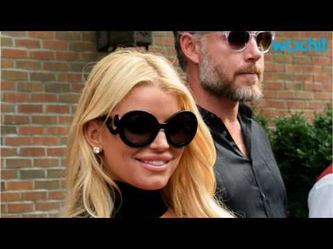VIDEO : Is Jessica Simpson Pregnant with Her Third Child?