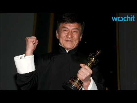 VIDEO : Jackie Chan Receives a Lifetime Achievement Oscar