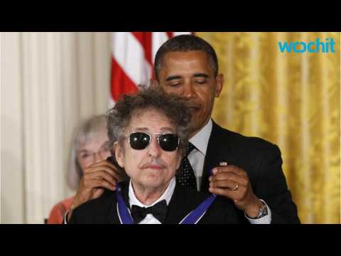 VIDEO : Bob Dylan awarded the Nobel Prize