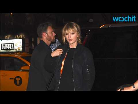 VIDEO : Taylor Swift And Crew Go To Kings of Leon Concert In NYC