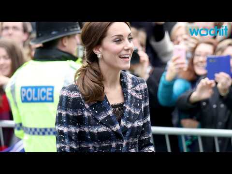 VIDEO : Kate Middleton Rocks In New Fall Coat