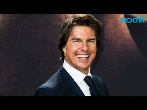 VIDEO : Tom Cruise Moving Into Scientology-Owned Penthouse