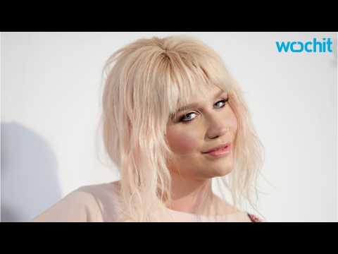 VIDEO : Kesha Finally Making New Music