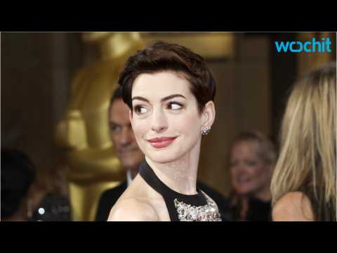 VIDEO : Anne Hathaway Wasn't Happy When She Won Oscar