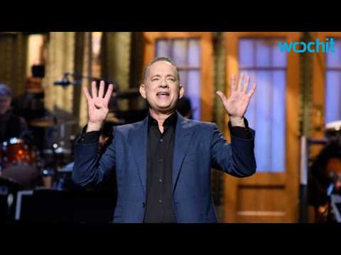 VIDEO : Tom Hanks Spoofs Presidential Debate on 'SNL'