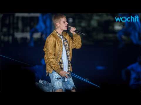 VIDEO : Concert Video Shows Justin Bieber Walking Off Stage
