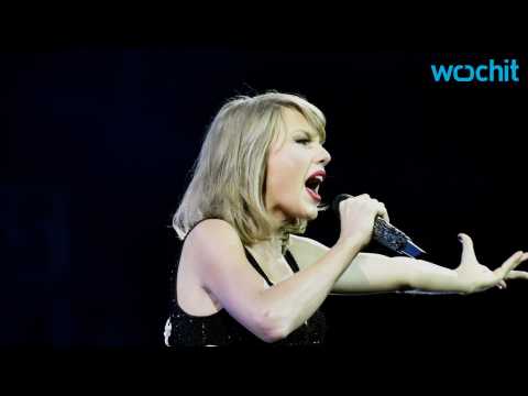 VIDEO : Taylor Swift Marks Big Milestone With Throwback Picture