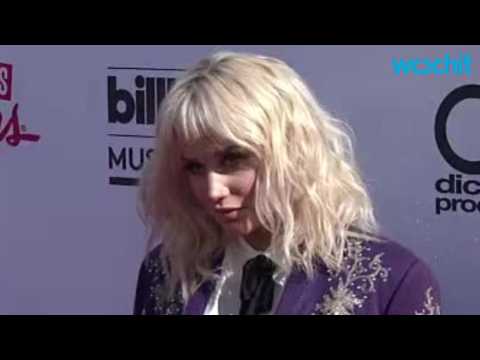 VIDEO : Kesha Previews 22 New Songs Amid Legal Battle With Dr. Luke