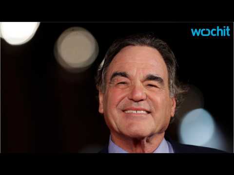 VIDEO : Oliver Stone Defends Russia Today