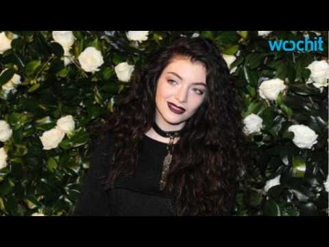 VIDEO : Lorde's Facebook Post About New Album, Birthday