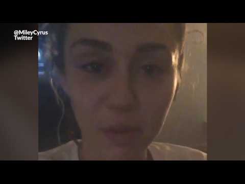 VIDEO : En pleurs, Miley Cyrus publie un message vidéo pour Donald Trump