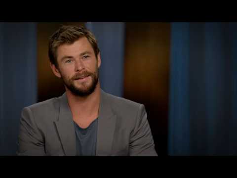 VIDEO : Exclusive Interview: Chris Hemsworth won?t encourage kids to act