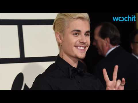VIDEO : Justin Bieber Might Have Drunkenly Given Speech