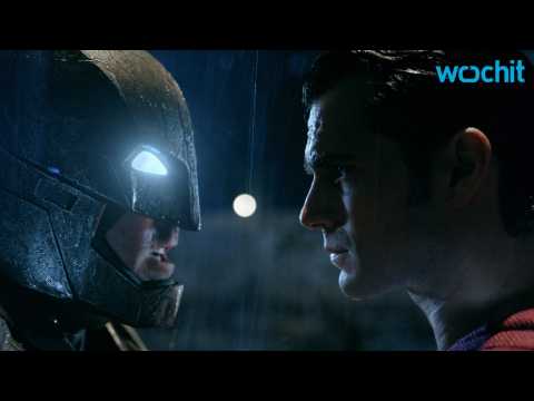 VIDEO : Henry Cavill Says Ben Affleck Was Blind When Wearing Batman Costume