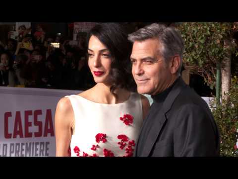 VIDEO : George Clooney planning to end Brad Pitt?s career with big prank