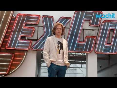 VIDEO : Jesse Eisenberg Opens Up About Playing Superman Villain