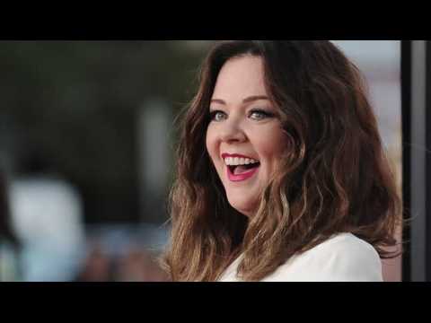 VIDEO : Melissa McCarthy Thinks 'Normal' Body Sizes are BS