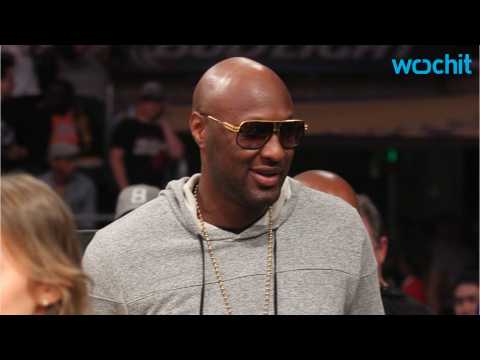 VIDEO : Lamar Odom Gets Back to Basketball