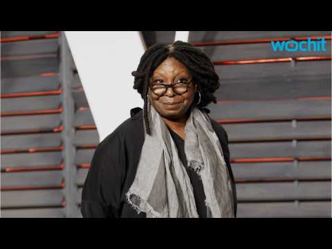 VIDEO : Whoopi Goldberg Knows How to Cure Your Cramps: Pot