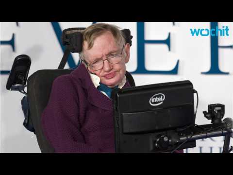 VIDEO : Stephen Hawking Makes Weibo Account Gets Tons of Followers